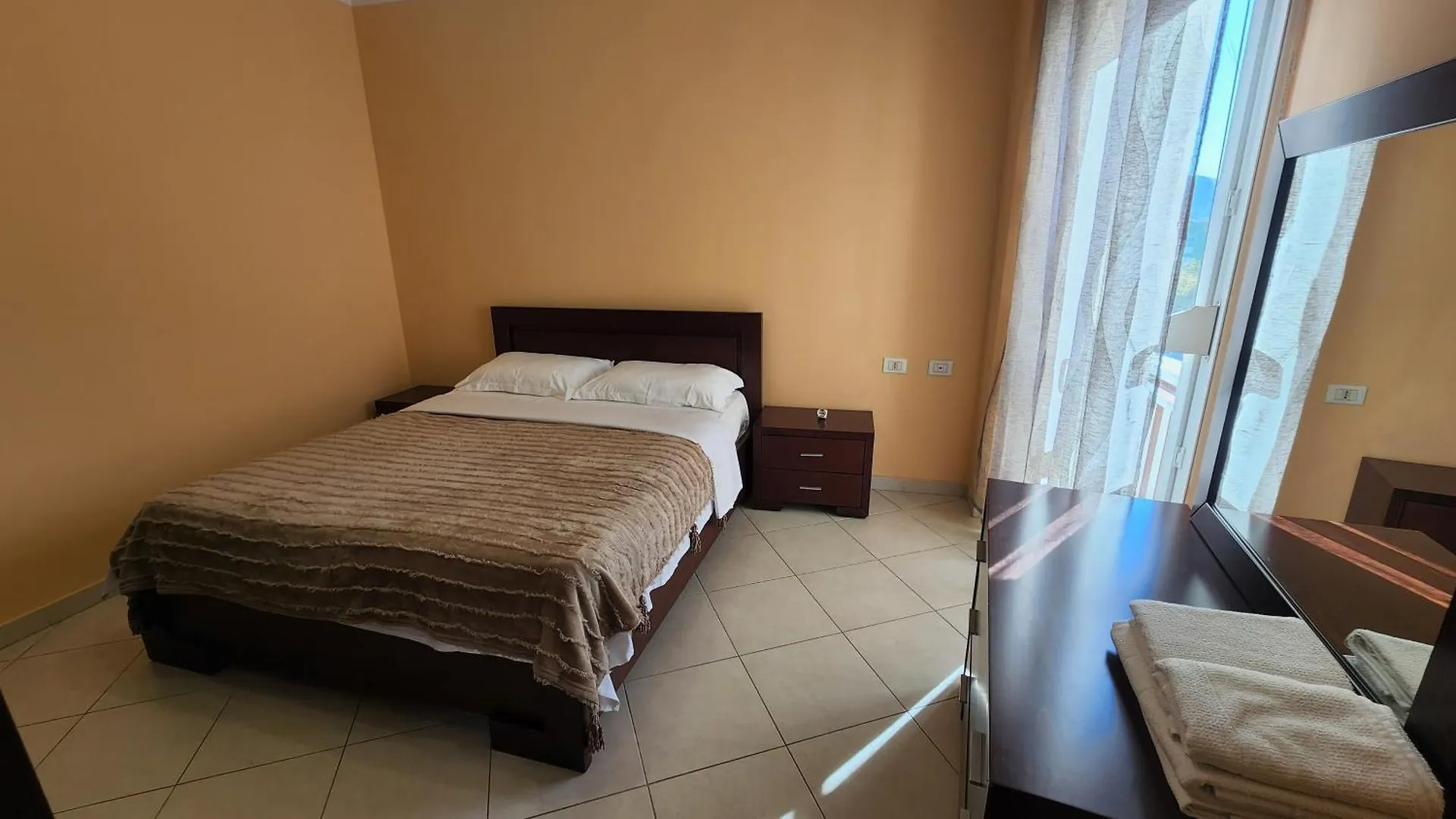 Kalpazo Home Skanderbeg Square Tirana